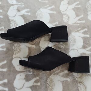 Eileen Fisher Women's Katniss Black Suede Nubuck Slides, Size 10